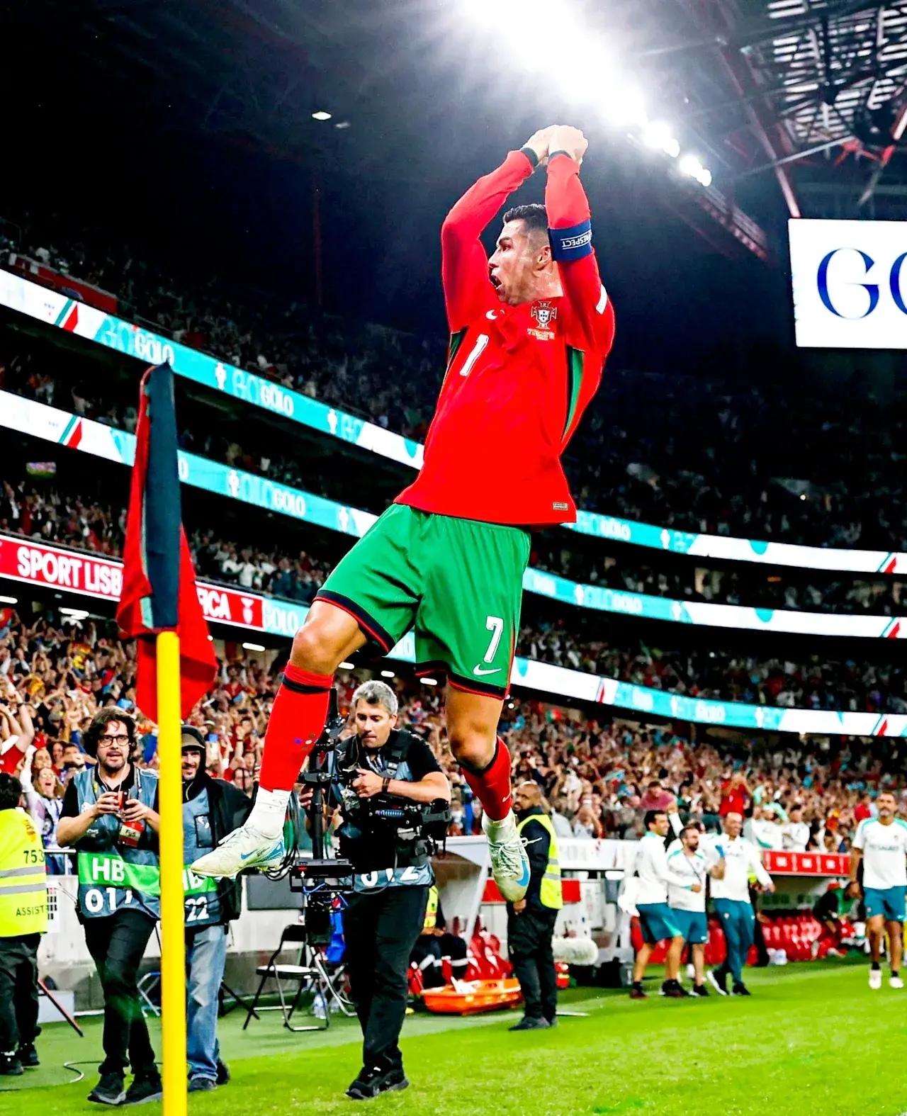 九游app包含C罗连续二十场比赛得分超过比分优势明显，TL挑战极限！的词条